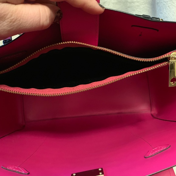 Kate Spade Tote with Matching Clutch/Wallet - Picture 6 of 8